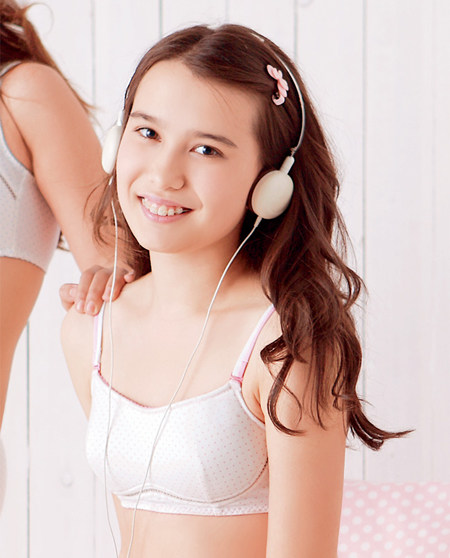 爱慕儿童点点思绪少女抹胸式<em>无托文胸</em>AK115