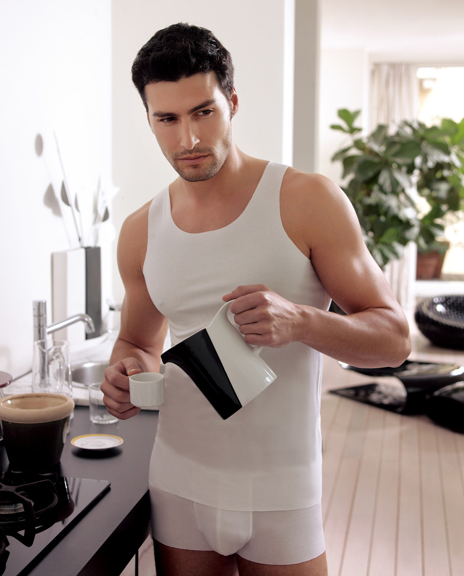 爱慕男士细腻滑爽基础背心nsn163