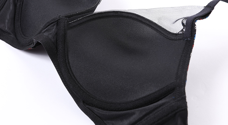 la clover兰卡文光之翼系列4/4模杯文胸lc11lb1