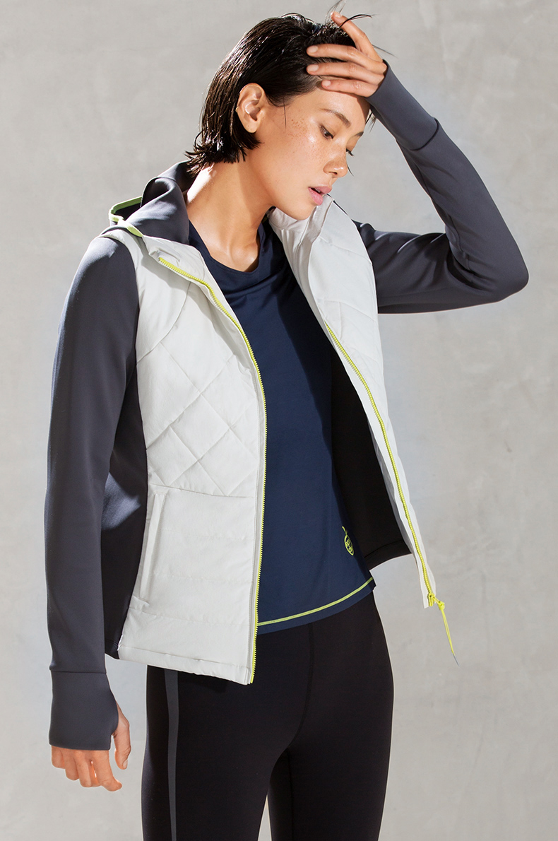 爱慕运动运动派对ii带帽拉链棉外套as144l35